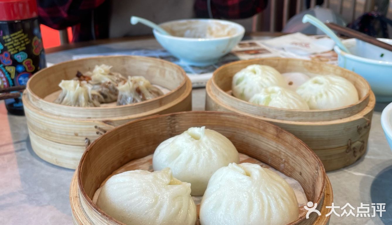 老字号鸡鸣汤包
