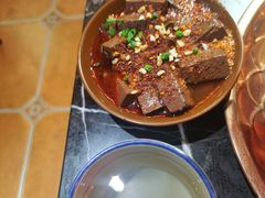 -巴四老城区炭火蛙锅(张江店)