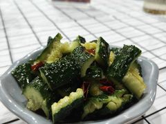 拍黄瓜-虎虎龙虾大排档(双井店)