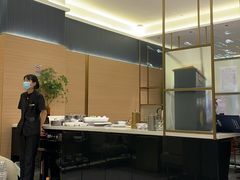 -红鼎豆捞·非遗鲍皇汤火锅(宝丰路店)