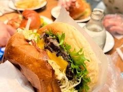 蘑菇培根牛肉堡-龙治汉堡(中华城店)