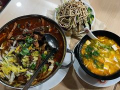 -闫家驴肉老店(华电一校店)