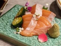 厚切三文鱼腩-人间酒暖·Go blanc·烧鸟·深夜食堂(陆家嘴店)