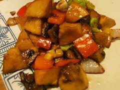 -云海肴·汽锅鸡·云南代表菜(天山百盛优客店)