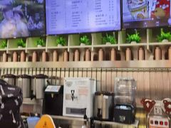 -CoCo都可(湖滨银泰店B区店)