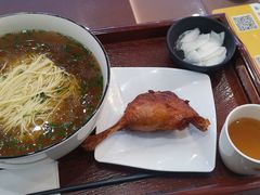 -百年老字号·观振兴蟹黄面·三虾面·苏式面(观前街富仁坊巷店)