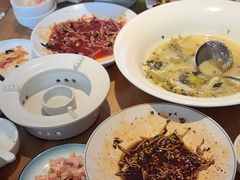 -严记小天府酸菜鱼(西四路店)