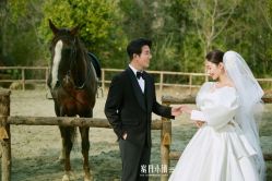 -苏菲亚婚纱摄影