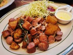 -玛格萝妮比萨屋(四平店)