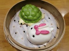 爆浆芋头包-乐忻皇朝(上海中心大厦店)