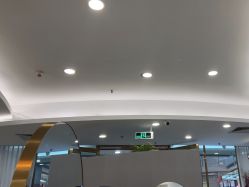 -八佰伴8008星级形象店
