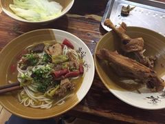 -矮子粉店1985·长沙米粉(湘春路店)
