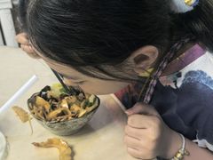 -天天向上素食餐厅(五台山店)