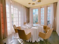 -伯衡55·吉品轩(乌鲁木齐南路店)