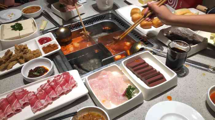 海底捞火锅(银泰创意城店)-"嗯,创意城的这家海底捞已经来过好多次了