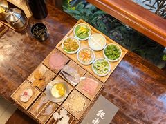 -银米·云南传统过桥米线(双廊黑金冠店)