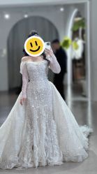 -艾米丽婚纱礼服