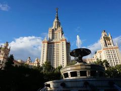 -莫斯科大学