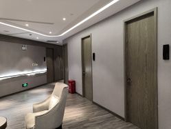 -海豚湾高端月子会所(黄浦店)