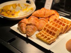 -广州万富希尔顿酒店·感趣自助餐厅·金秋蟹宴生蚝海鲜刺身