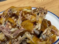 -头上红煨盐鸡·非遗院子餐厅