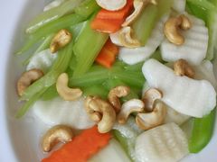 山药西芹炒腰果-鑫巴蜀小镇 · 水煮鱼专研店(玉桥店)