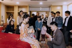 -LOVE SHINE婚纱·红鼎庄龙凤褂·妈妈装定制