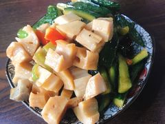 -内蒙焖面大盆骨餐馆(山大路店)