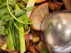-胡须佬鸡煲四季火锅店(石厦西村直营店)