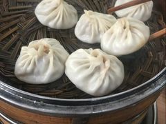 -清真老铁家灌汤包
