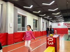 -悦动体能篮球羽毛球网球(三里河店)