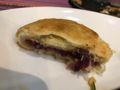 -香巴拉云南餐厅(华莱坞店)