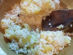 -郑件洋芋饭庄