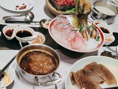 -红鼎豆捞·非遗鲍皇汤火锅(宝丰路店)