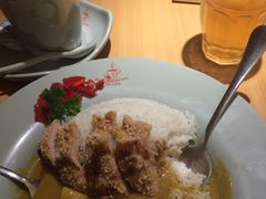 -Lia Cafe Bar Restaurant松山咖啡屋