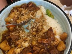 -西部马华清真兰州牛肉面·烧烤夜市(三里河店)