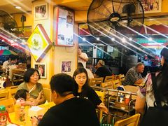 -J Daeng Seafood