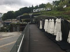 -UNI UNI(环亚凯瑟琳店)