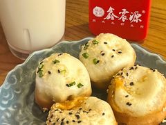蟹黄大虾双拼-鑫震源·苏式大虾生煎(山塘街店)