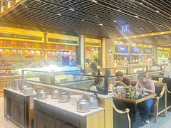 -川骄海鲜自助(王府井奥莱UP TOWN店原世界之花店)