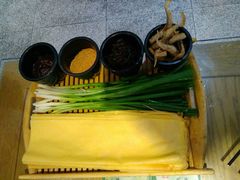 煎饼卷大葱火辣辣-赵记煎饼卷大葱(东岳店)