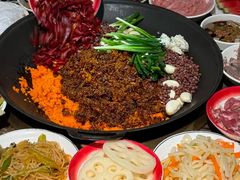 -沸炉重庆老火锅(军事博物馆店)