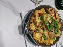 -三江源美食城