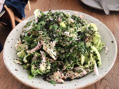 鸡肉生菜芝麻色拉-BOR Eatery(安福路店)