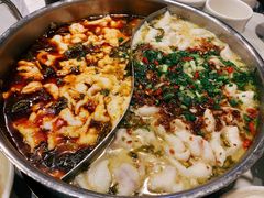 -德林酸菜鱼火锅(南丹店)