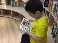 -漕河泾街道图书馆(漕河泾社区文化活动中心店)