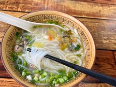 -正宗李家土鸡米线店