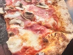 -卡佩罗意大利餐厅及酒吧Al Cappello Trattoria