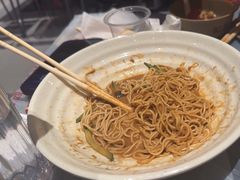 -肥肥虾庄·金牌油焖大虾(杨园滨江时代walk店)