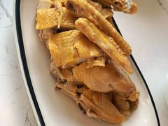 白斩鸡-蟹天蟹地农家菜·阳澄湖大闸蟹(浅水湾店)